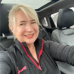 Meet your Posher, Angela